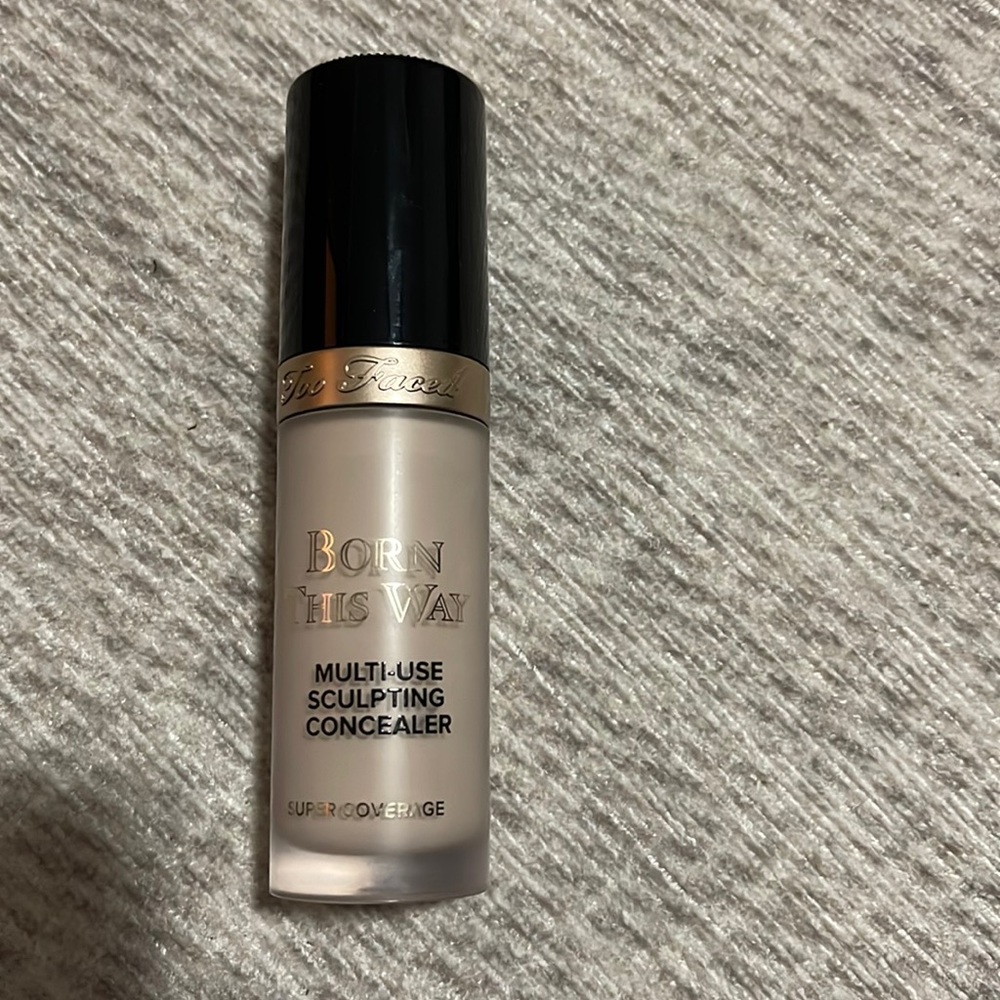 Too Faced sculpting concealer